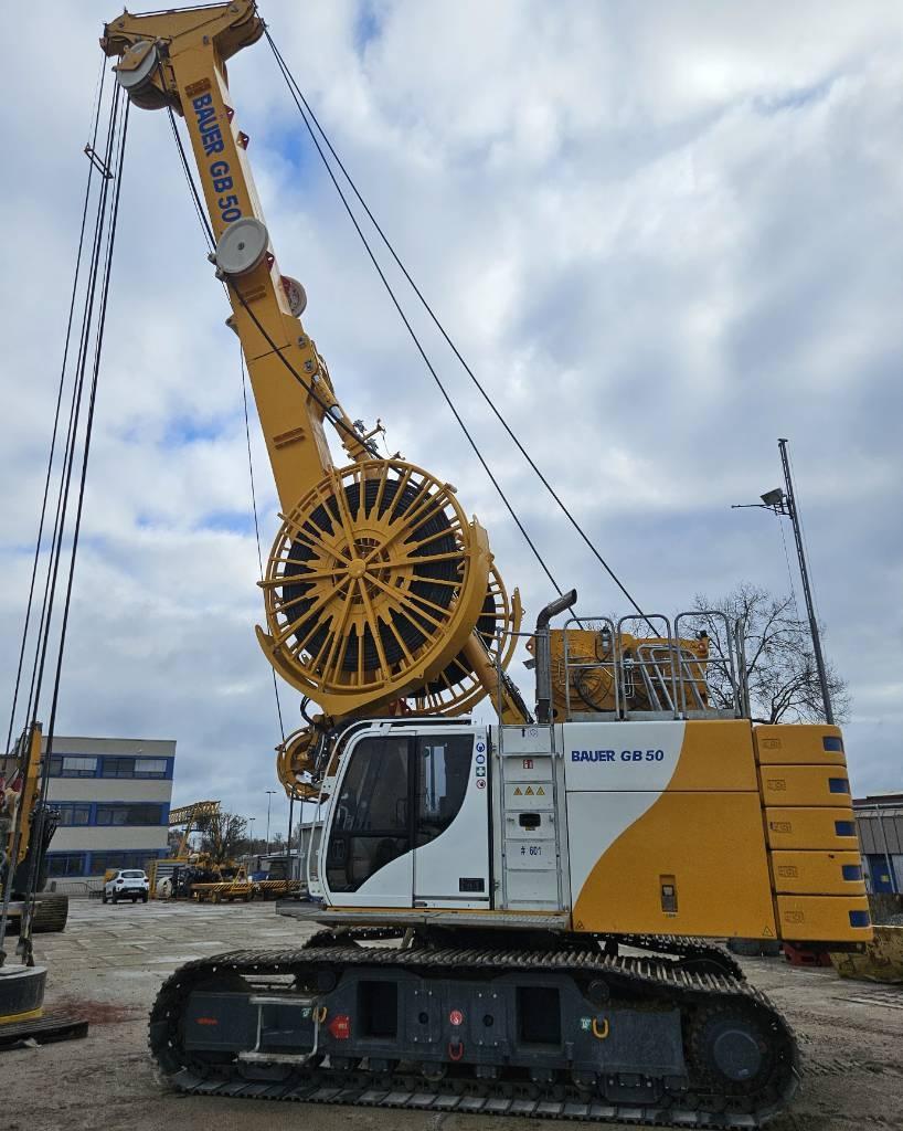 Bauer Greiferträger / Grab base carrier GB50 Duty-cycle cranes and Diaphragm Wall Equipment