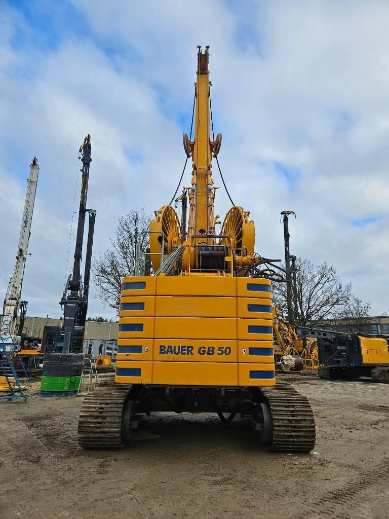 Bauer Greiferträger / Grab base carrier GB50 Duty-cycle cranes and Diaphragm Wall Equipment