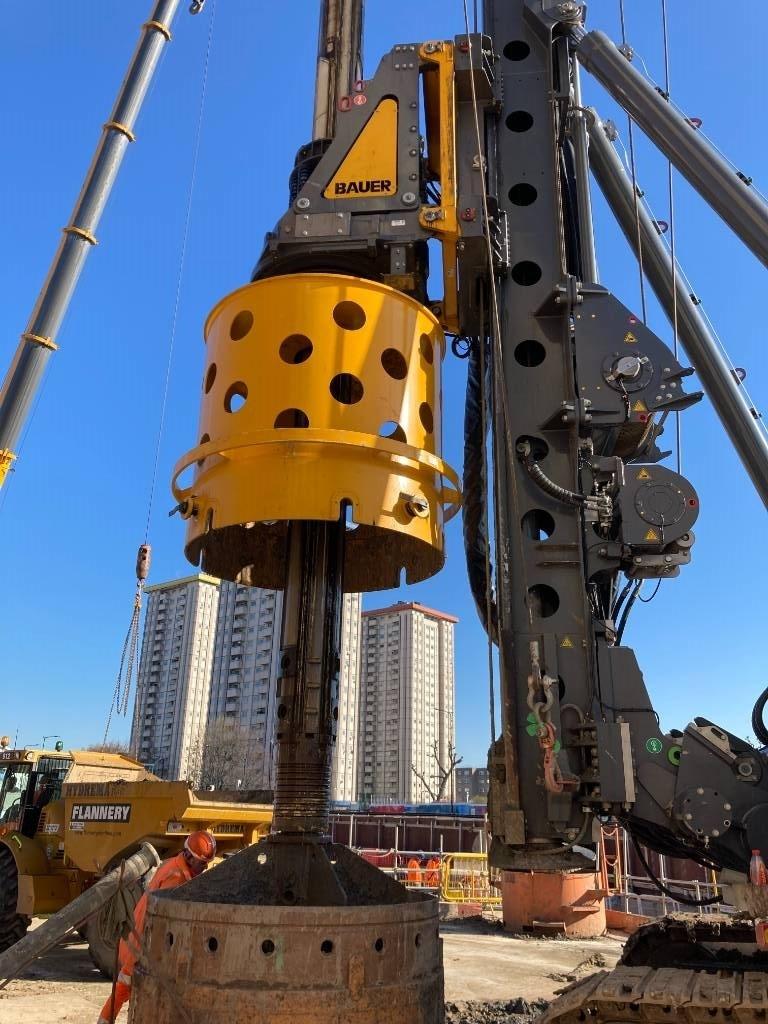 Bauer eBG 33 V - electric driven Drilling rigs