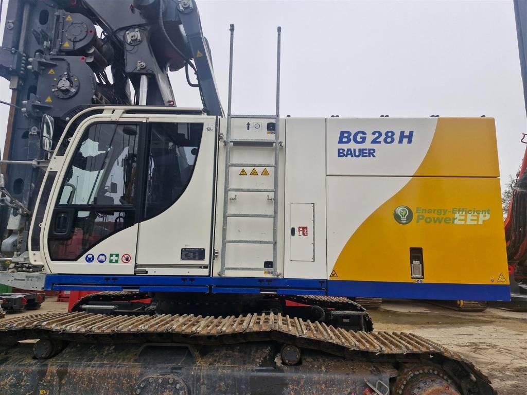 Bauer BG 28 H Drilling rigs