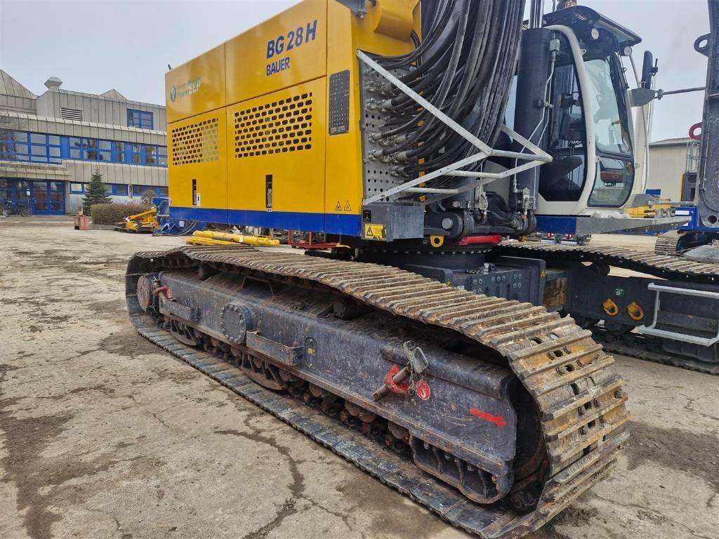 Bauer BG 28 H Drilling rigs