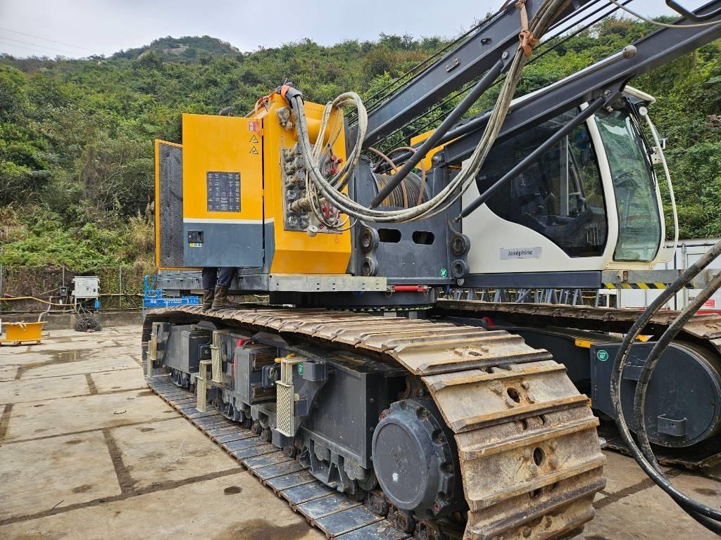 Bauer Seilbagger/Crane eMC 96 - electric driven Duty-cycle cranes and Diaphragm Wall Equipment