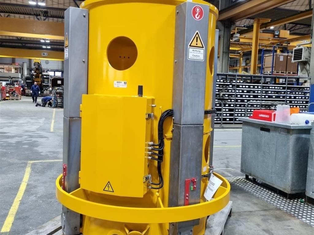 Bauer Automatik Drehteller/Casing drive adapter 1180 Drilling tools, Kelly bars