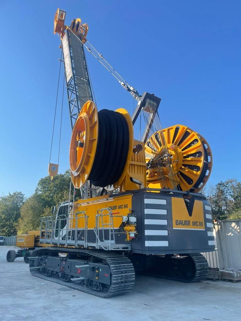 Bauer Seilbagger / Crane MC86 Duty-cycle cranes and Diaphragm Wall Equipment