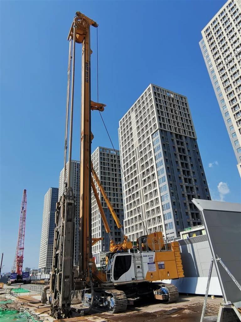 Bauer Cutter System 125 / BCS125 Duty-cycle cranes and Diaphragm Wall Equipment