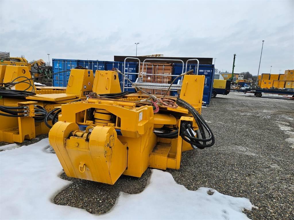 Bauer Verrohrungsanlage BV 1500 HD9 Drilling rigs