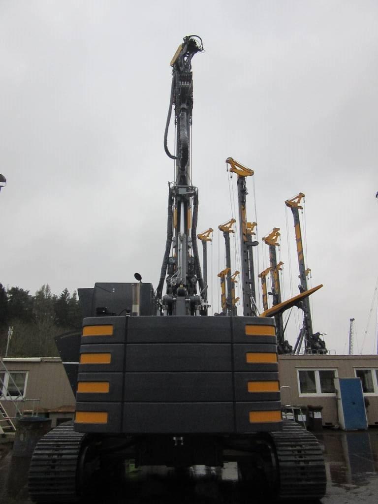 Bauer / RTG RG 19 T Piling rigs
