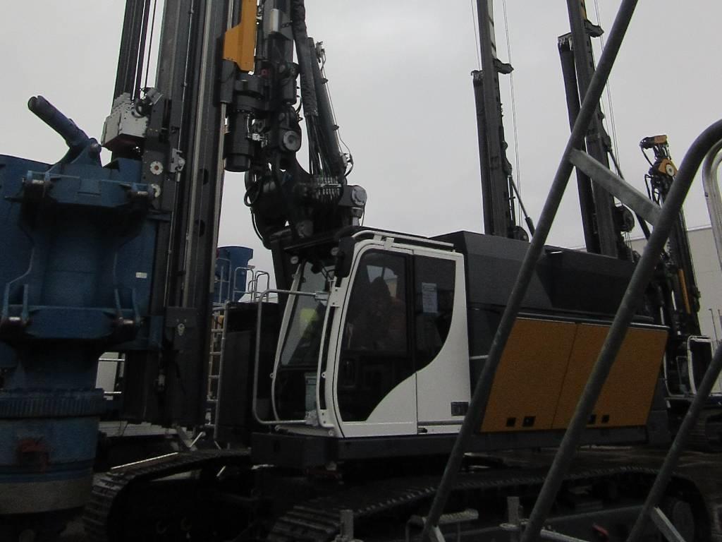 Bauer / RTG RG 19 T Piling rigs